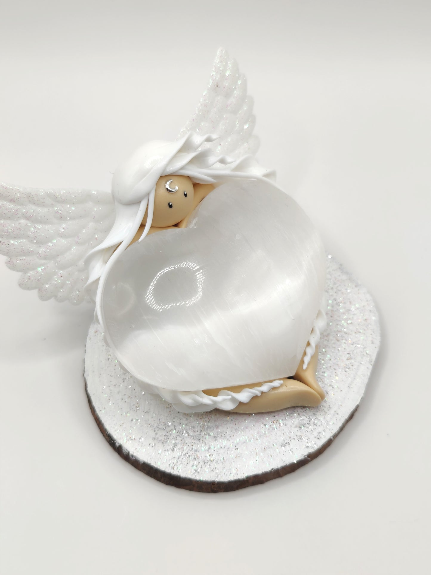 Ange blanc - Sélénite en forme de cœur