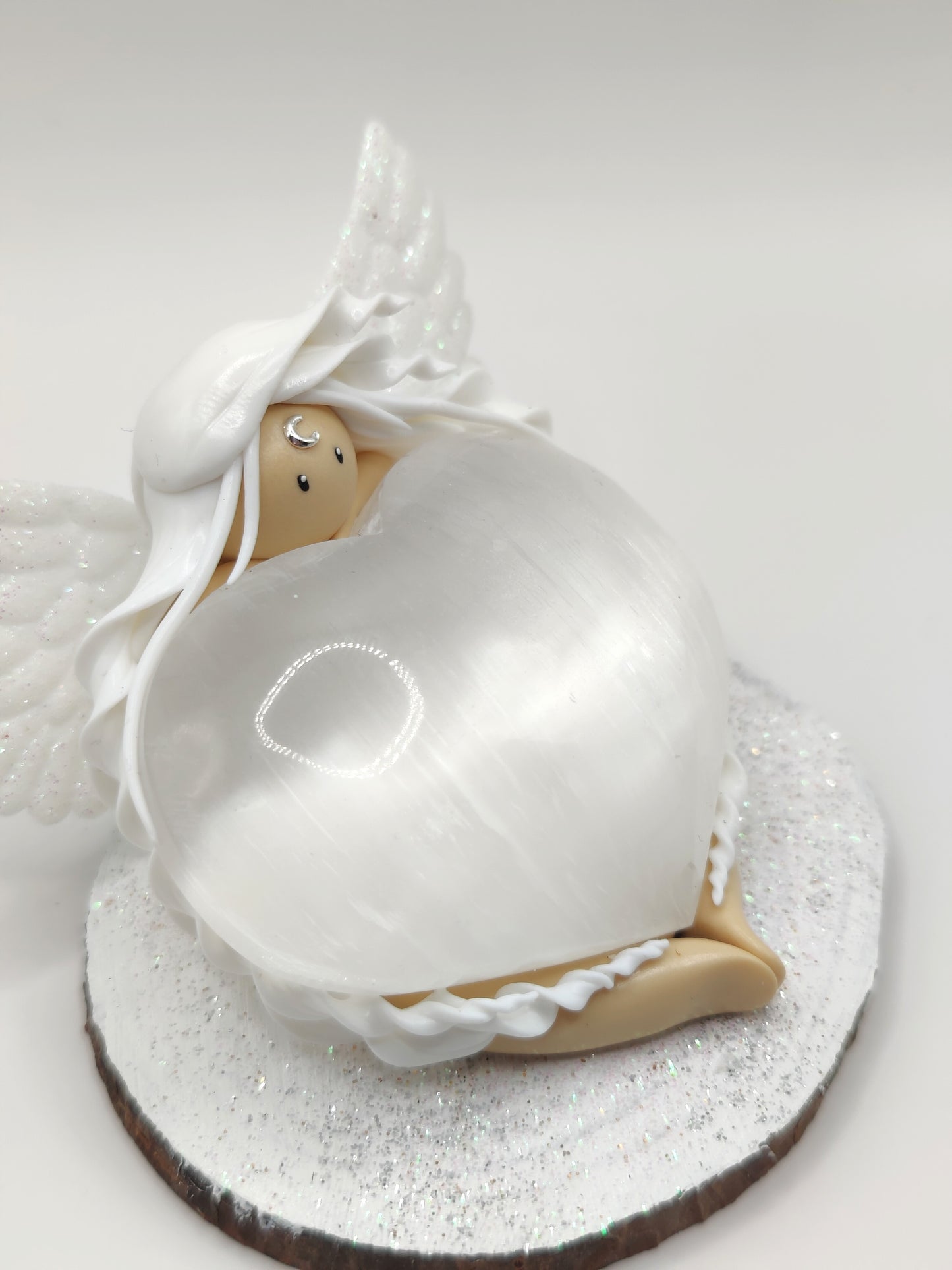 Ange blanc - Sélénite en forme de cœur