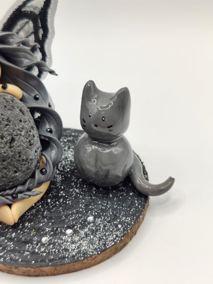 Fée noire - Pierre de lave