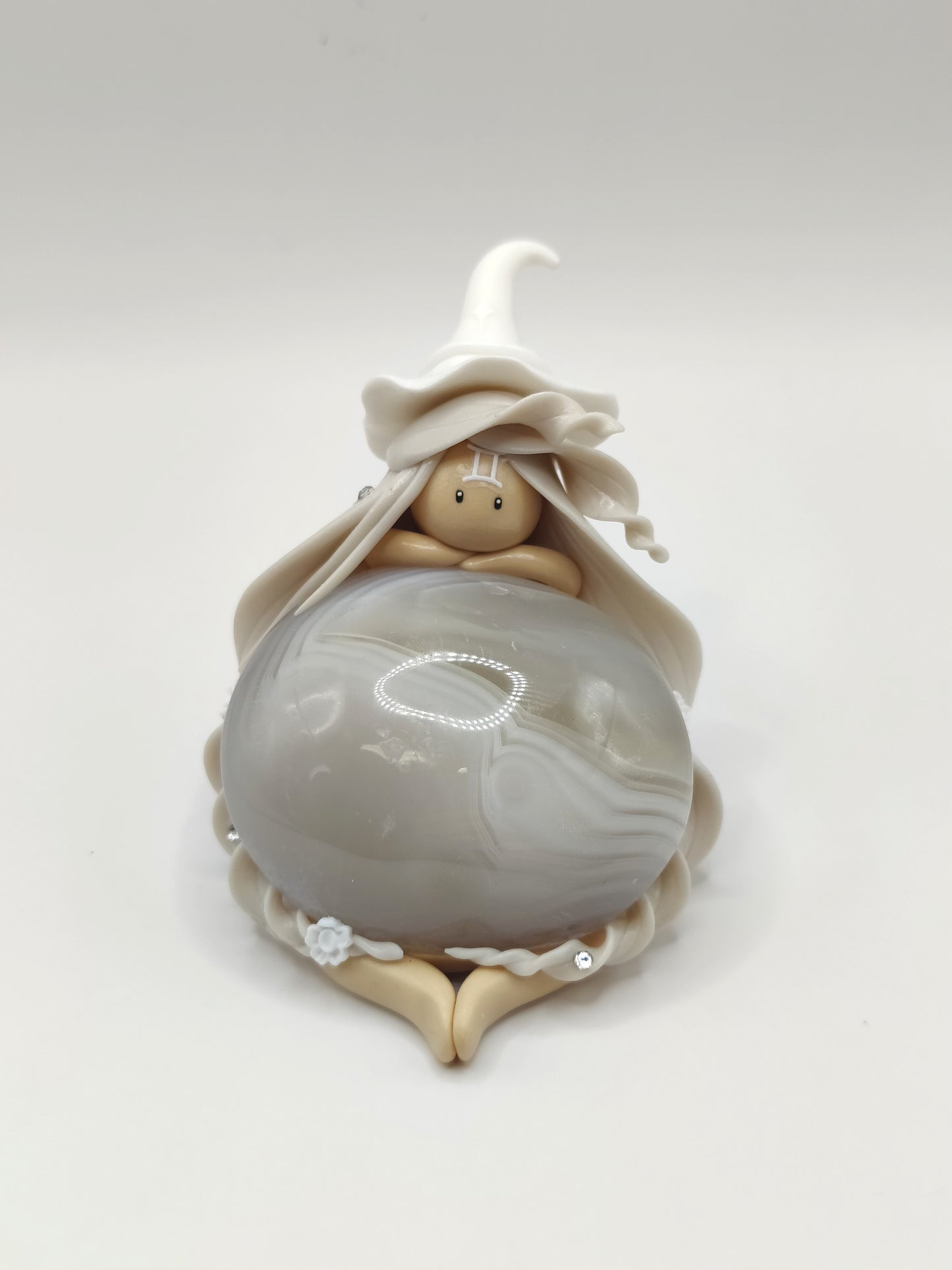 Sorcière Gémeaux - Agate grise