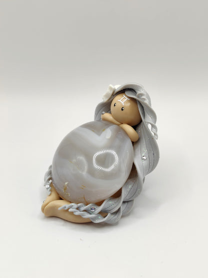 Nymphe du signe Gémeaux - Agate grise