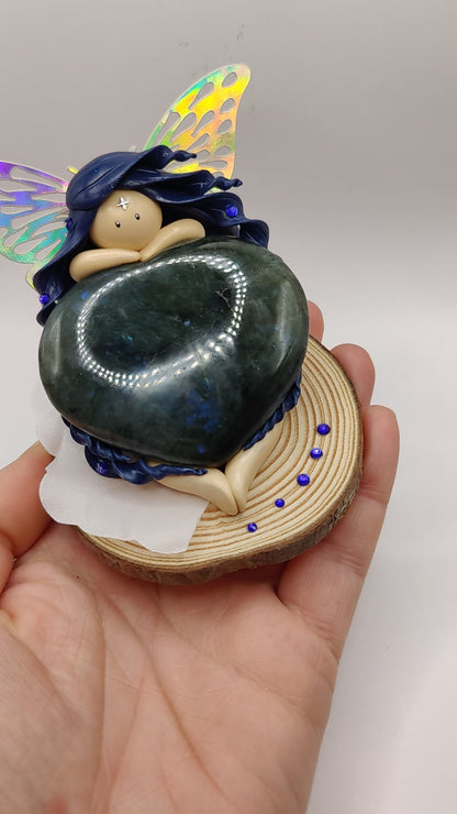 Fée de protection - Labradorite en forme de coeur