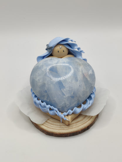 Nymphe bleu - Calcite en forme de coeur